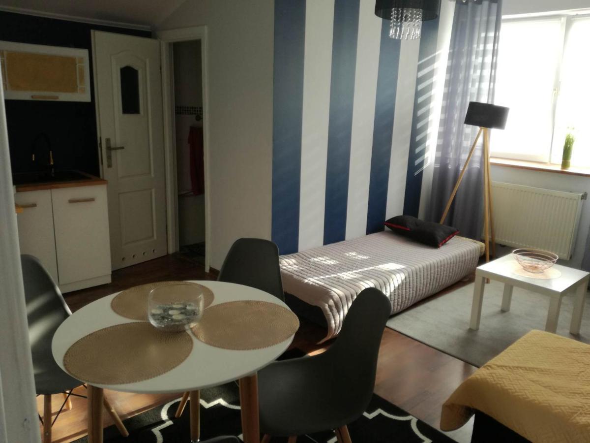 Niezalezne Pietro W Domu Z Widokiem Na Morze Apartment Gdynia Ngoại thất bức ảnh